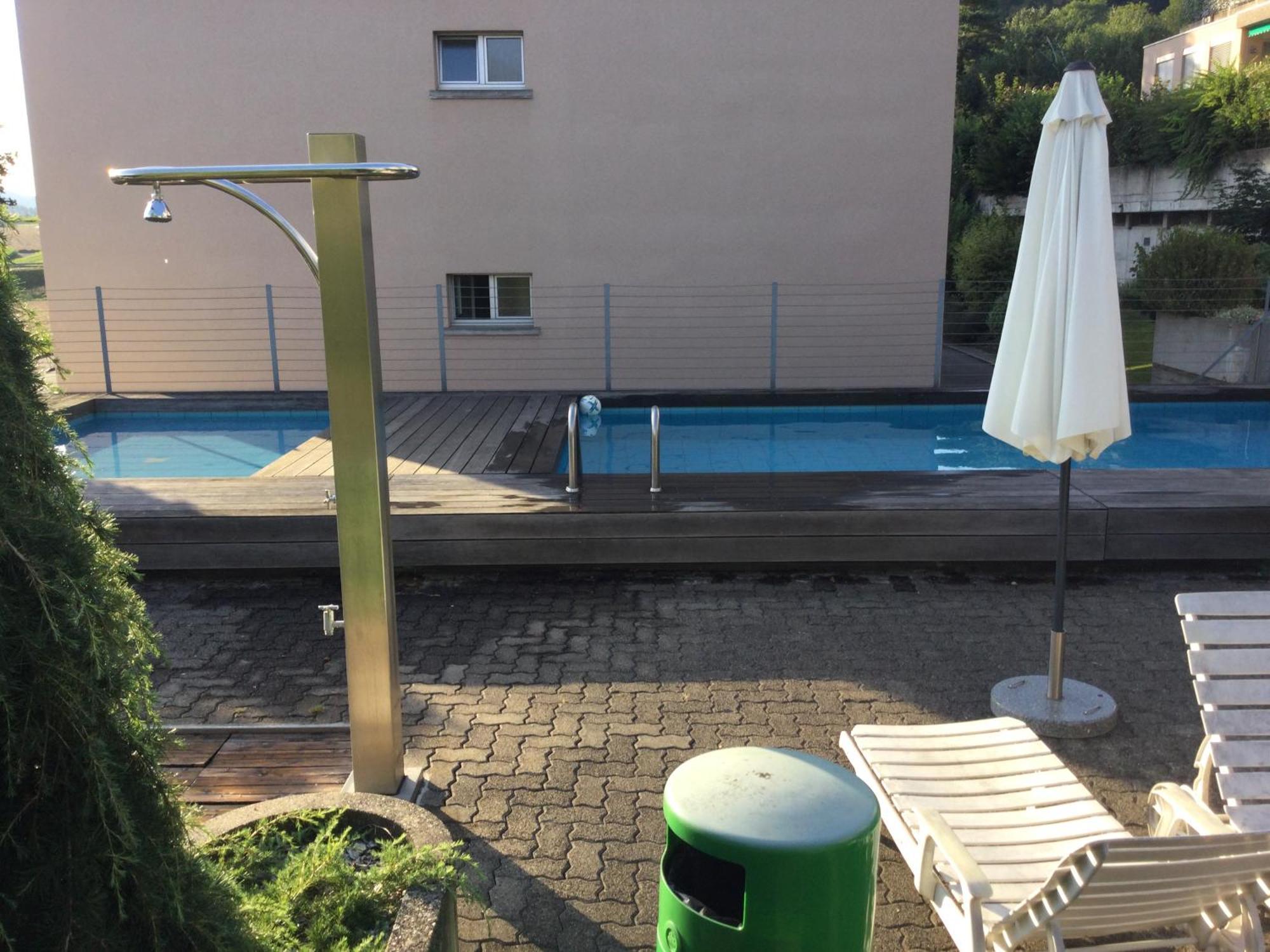 Chambre Spacieuse Et Confortable Avec Ecran Plat Oetwil an Der Limmat Exterior foto